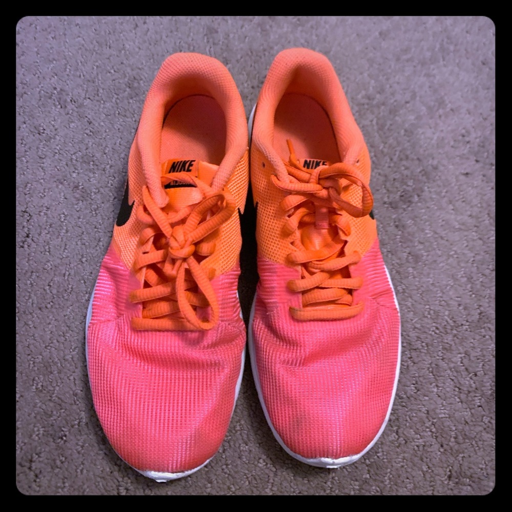 Girls Nike size 4 sneakers